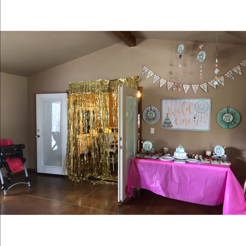 Party decor - Picture 5 of 8
